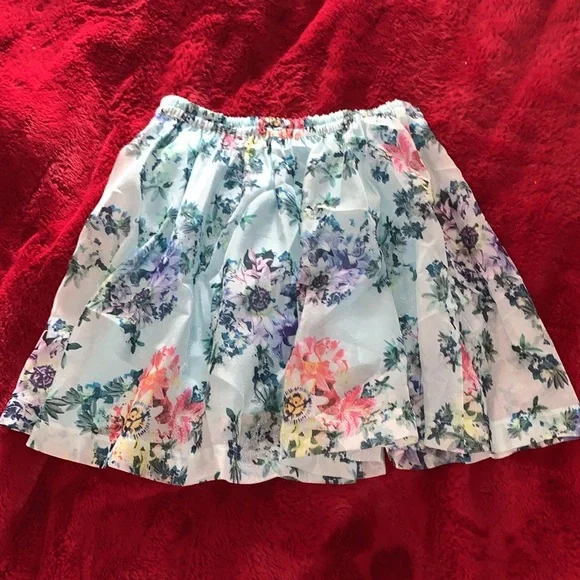 Blue Floral Pleated Mini Skirt - Picture 3 of 3